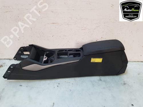 Armrest / Center console BMW 1 (F40) 118 i | BP20720596I20 