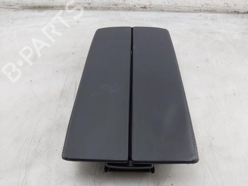 Armlæn PEUGEOT 3008 II SUV (MC_, MR_, MJ_, M4_) 1.2 THP/ PureTech 130 (MRHNSM, MRHNSU, MRHNSJ, MRHNYW,... (131 hp) 31333179