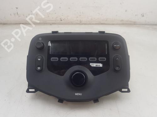 Used Radio PEUGEOT 108 1.0 VTi 72 (72 hp) 29200097