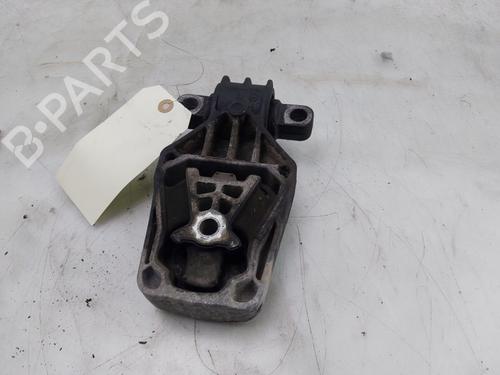 Engine mount MERCEDES-BENZ A-CLASS (W176) A 180 (176.042) | BP29965833M89