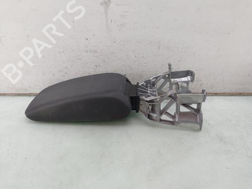 Used Armrest / Center console Armrest / Center console 38435197 38435197