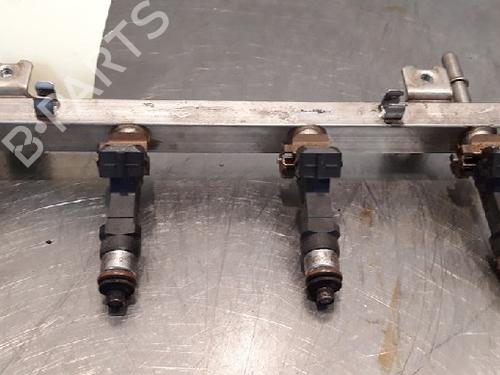 Used Injection rail Injection rail OPEL CORSA C (X01) 1.2 Twinport (F08, F68) (80 hp) 12014295 12014295