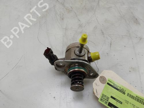 Used Injection pump Injection pump VOLVO XC40 (536) T4 Plug-in Hybrid (211 hp) 32702160 32702160