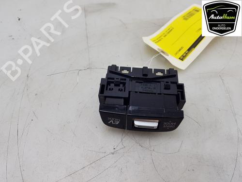 Switch TOYOTA COROLLA Estate (_E21_) 1.8 Hybrid (ZWE211W) | BP17985758I30 