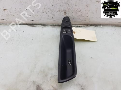 Used Switch VOLVO V40 Estate (645) 1.8 LPG (122 hp) 19944800