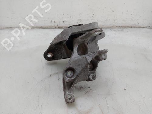 Used Engine mount Engine mount OPEL VIVARO C Van (K0) 2.0 (122 hp) 29910523 29910523