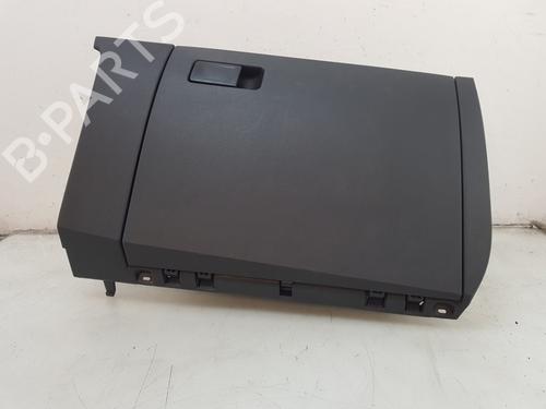 Used Glove box VW POLO VI (AW1, BZ1, AE1) 1.0 TSI (95 hp) 23573977