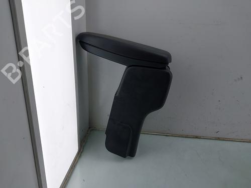 Armrest / Center console TOYOTA YARIS (_P21_, _PA1_, _PH1_) 1.5 Hybrid (MXPH10, MXPH11) | BP32359327I20