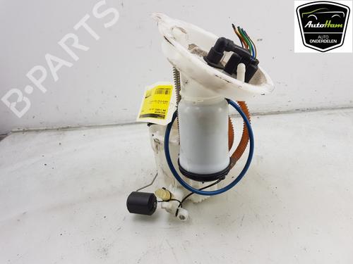 Used Fuel pump BMW 3 (F30, F80) 318 i (136 hp) 16025893