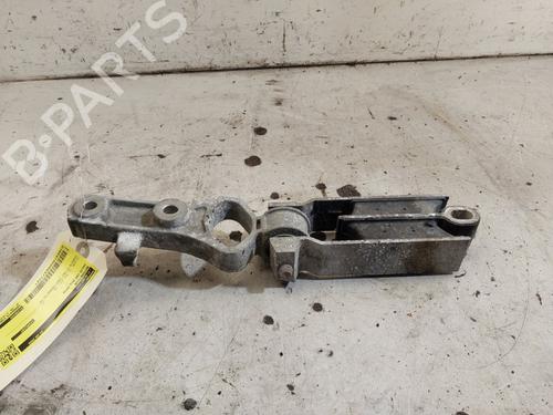 Used Engine mount Engine mount VOLVO V60 I (155) D2 (120 hp) 39742488 39742488