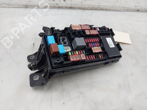 Fuse box TOYOTA COROLLA Saloon (_E21_) 1.8 VVTi Hybrid | BP30388385E1 