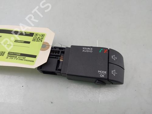 Stuurwielbediening RENAULT CAPTUR I (J5_, H5_) 1.2 TCe 120 (118 hp) 31060227