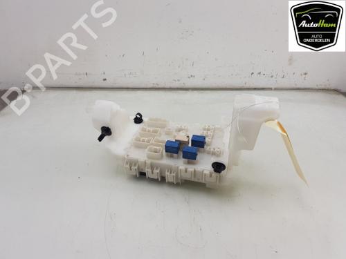 Used Fuse box Fuse box SUZUKI SWIFT IV (FZ, NZ) 1.2 (AZH412, ZC72S) (94 hp) 13106044 13106044