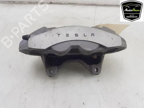 Used Left front brake caliper TESLA MODEL 3 (5YJ3) EV AWD (351 hp) 29061901
