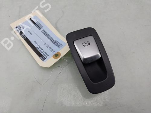 Used Switch MERCEDES-BENZ C-CLASS (W205) AMG C 43 4-matic (205.064) (367 hp) 29274713
