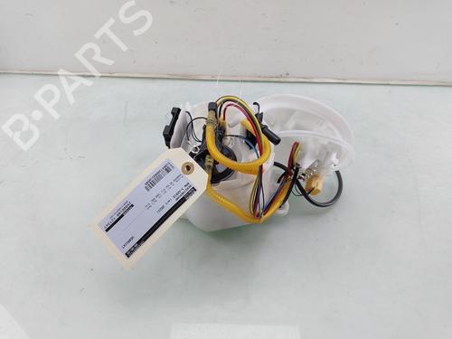 Used Fuel pump BMW 3 Touring (G21, G81) 330 e Plug-in-Hybrid (292 hp) 25893235
