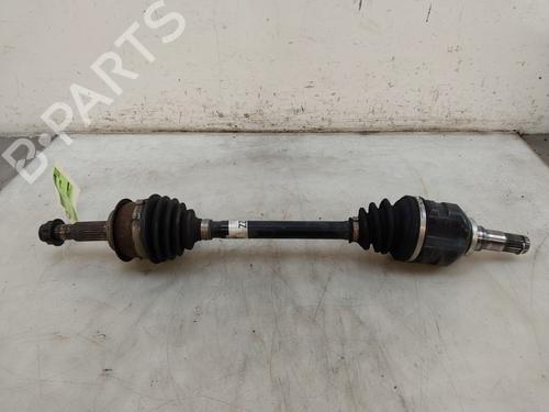 Used Left front driveshaft Left front driveshaft TOYOTA YARIS (_P13_) 1.5 Hybrid (NHP130_) (101 hp) 33617768 33617768