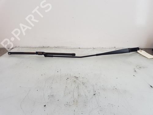 Used Front windshield wiper arm Front windshield wiper arm SKODA KAROQ (NU7, ND7) 1.5 TSI (150 hp) 33811951 33811951