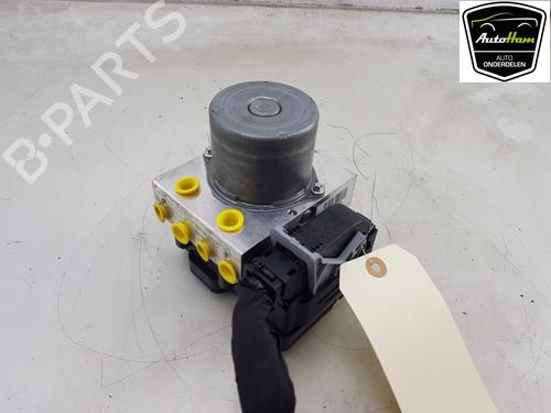 Used ABS pump VOLVO XC40 (536) T4 Plug-in Hybrid (211 hp) 19693263