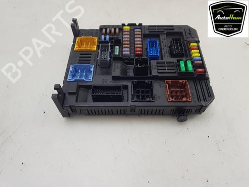 Used Fuse box Fuse box OPEL CROSSLAND X / CROSSLAND (P17, P2QO) 1.2 (75) (82 hp) 17652596 17652596