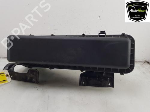 Used Air filter box BMW X5 (F15, F85) xDrive 40e (313 hp) 21216580