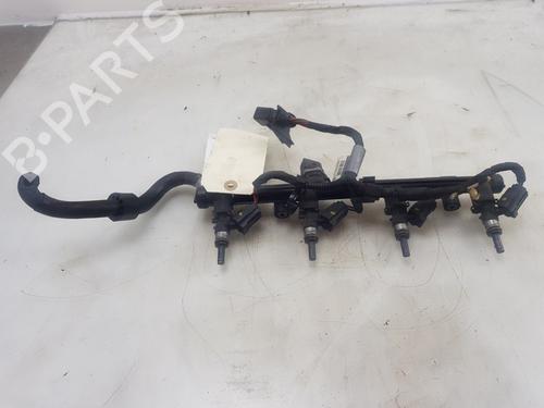 Used Injection rail VW GOLF VII (5G1, BQ1, BE1, BE2) 2.0 R 4motion (300 hp) 25449185
