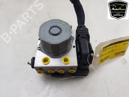 Used ABS pump MERCEDES-BENZ A-CLASS (W176) A 180 (176.042) (122 hp) 15186885