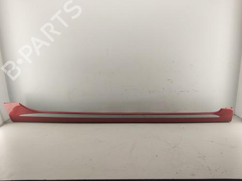 Used Right sideskirt Right sideskirt 37150997 37150997