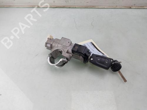 switch-toyota-aygo-x-_b7_-2022-29174710 main image