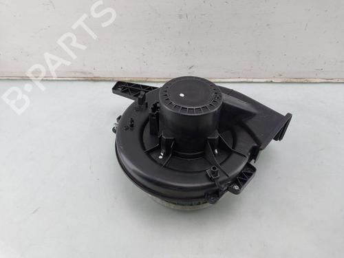 Used Heater blower motor Heater blower motor VW POLO V (6R1, 6C1) 1.2 TDI (75 hp) 33717948 33717948