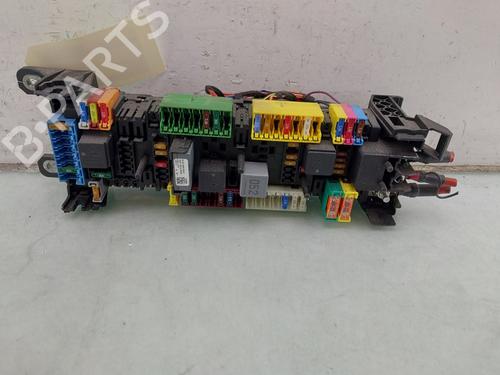 Used Fuse box Fuse box 38168736 38168736