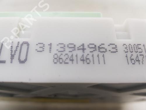 Fuse box VOLVO V40 Hatchback (525) D4 | BP30932166E1