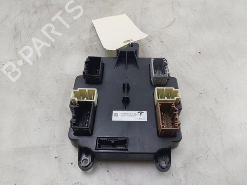 Elektronik Modul für TESLA MODEL X (5YJX) 75D AWD (525 hp) 31801608