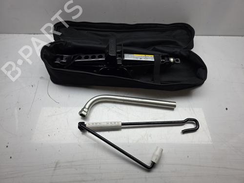 Used Jack Kit SEAT ALHAMBRA (710, 711) 1.4 TSI (150 hp) 28112385