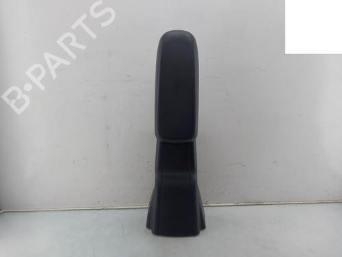 Used Armrest / Center console TOYOTA YARIS CROSS (MXP_) 1.5 Hybrid (MXPJ10) (116 hp) 31092875