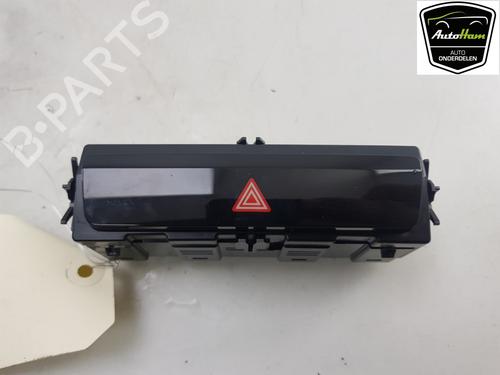 Used Warning switch AUDI Q4 E-TRON Sportback (F4N) 40 (204 hp) 15857909
