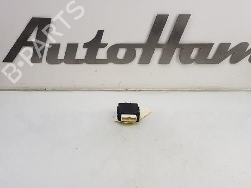 Used Control unit Control unit TOYOTA AURIS Estate (_E18_) 1.8 Hybrid (ZWE186_, ZWE186R, ZWE186H) (136 hp) 12019134 12019134