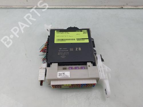Used Control unit Control unit TOYOTA COROLLA Saloon (_E21_) 1.8 VVTi Hybrid (126 hp) 30201881 30201881
