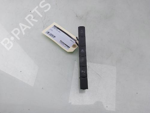 Used Switch Switch VW POLO VI (AW1, BZ1, AE1) 1.0 TSI (95 hp) 26931486 26931486