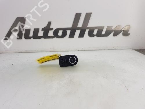 Used Headlight switch Headlight switch OPEL CORSA F (P2JO) 1.2 (68) (101 hp) 12033921 12033921