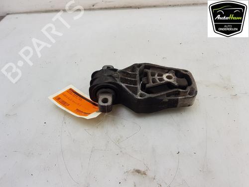 Support de boîte de vitesse MERCEDES-BENZ CLA Coupe (C117) CLA 250 (117.344) (211 hp) 12041651