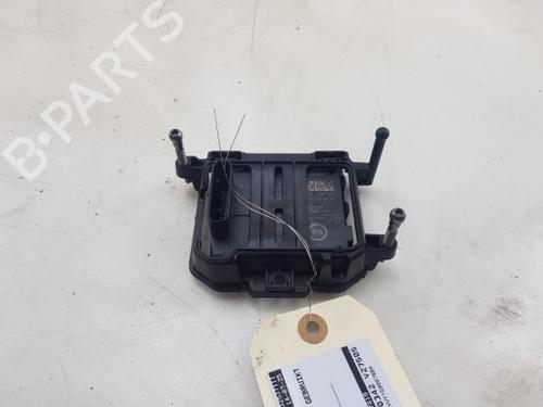 electronic-sensor-man-tge-van-2017-27499186 main image