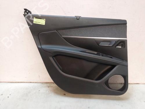 Verkleidung hinten links für PEUGEOT 5008 II (MC_, MJ_, MR_, M4_) 1.2 THP (MRHNYH, MRHNYW, MRHNSJ, MRHNSU, MRHNSM) (131 hp) 30300023