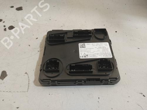 Used Control unit Control unit AUDI E-TRON (GEN) 55 quattro (408 hp) 40076628 40076628