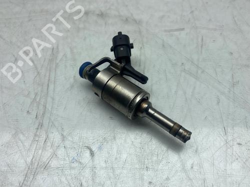 Inyector BMW 1 (F20) 118 i (170 hp) 31260306