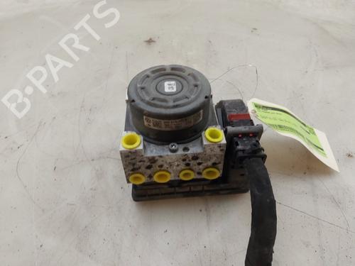 Pompa ABS Pompa ABS VW PASSAT B8 Variant (3G5, CB5) 2.0 TDI (150 hp) 33884313 33884313