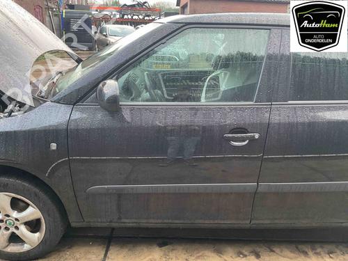 Used Left front door SKODA FABIA II (542) 1.2 TSI (86 hp) 21842209