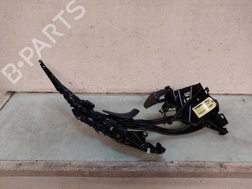 Used Hinge/Door check strap Hinge/Door check strap 35751905 35751905