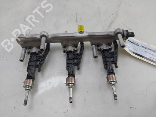Used Injection rail Injection rail 28950208 28950208