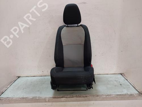 Used Right front seat Right front seat TOYOTA YARIS (_P13_) 1.5 Hybrid (NHP130_) (101 hp) 33617746 33617746